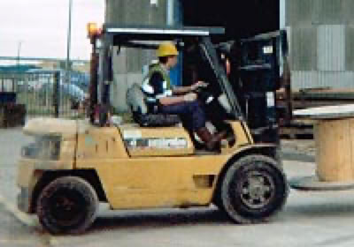 Forklift Courses, Fork Lift Truck Instruction, Training, NPORS & ITSSAR Accredited, Certificates in Kent, London, Essex, Surrey, East Sussex, West Sussex, South East. UK wide including Cambridgeshire, Bedfordshire, Hertfordshire and Suffolk.